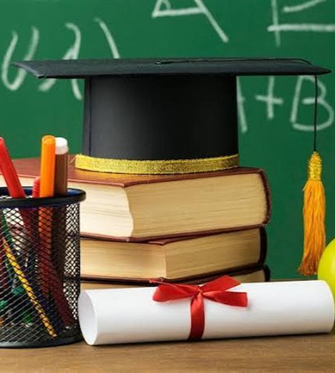 India map with colored location pins representing online MBA universities across India